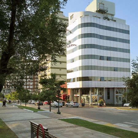 Plaza Suites 캄파나 외부 사진