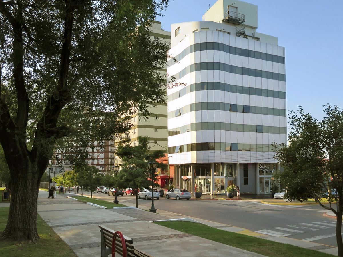 Plaza Suites 캄파나 외부 사진
